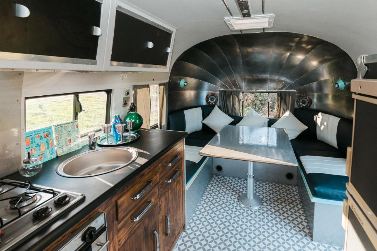 Silver Airstream Glamping & Rental Chichester Eksteriør bilde