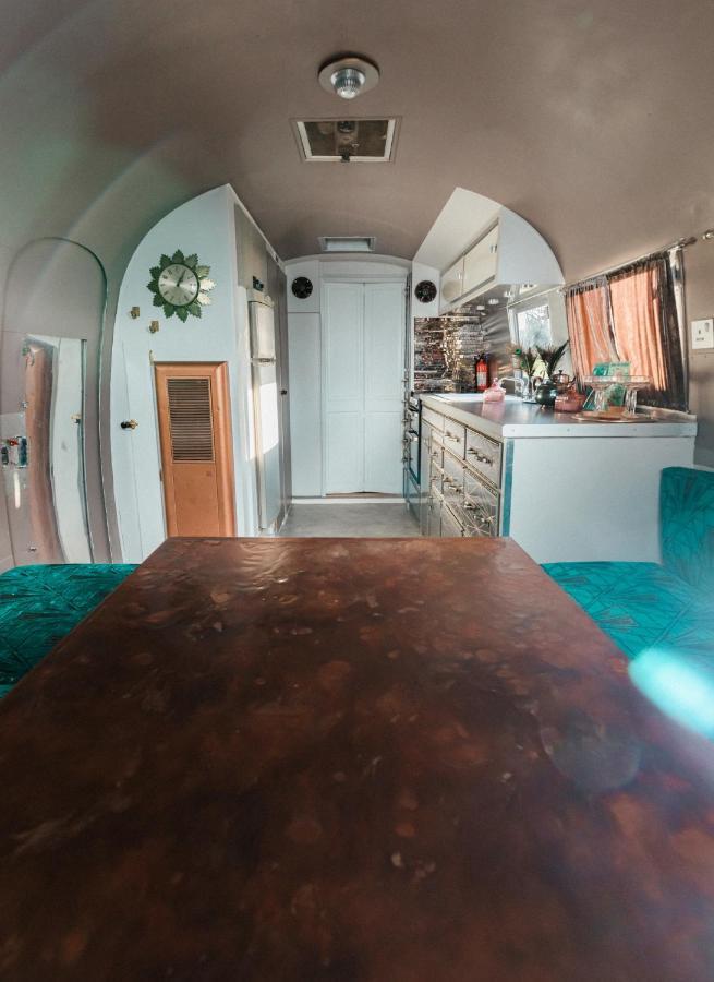 Silver Airstream Glamping & Rental Chichester Eksteriør bilde