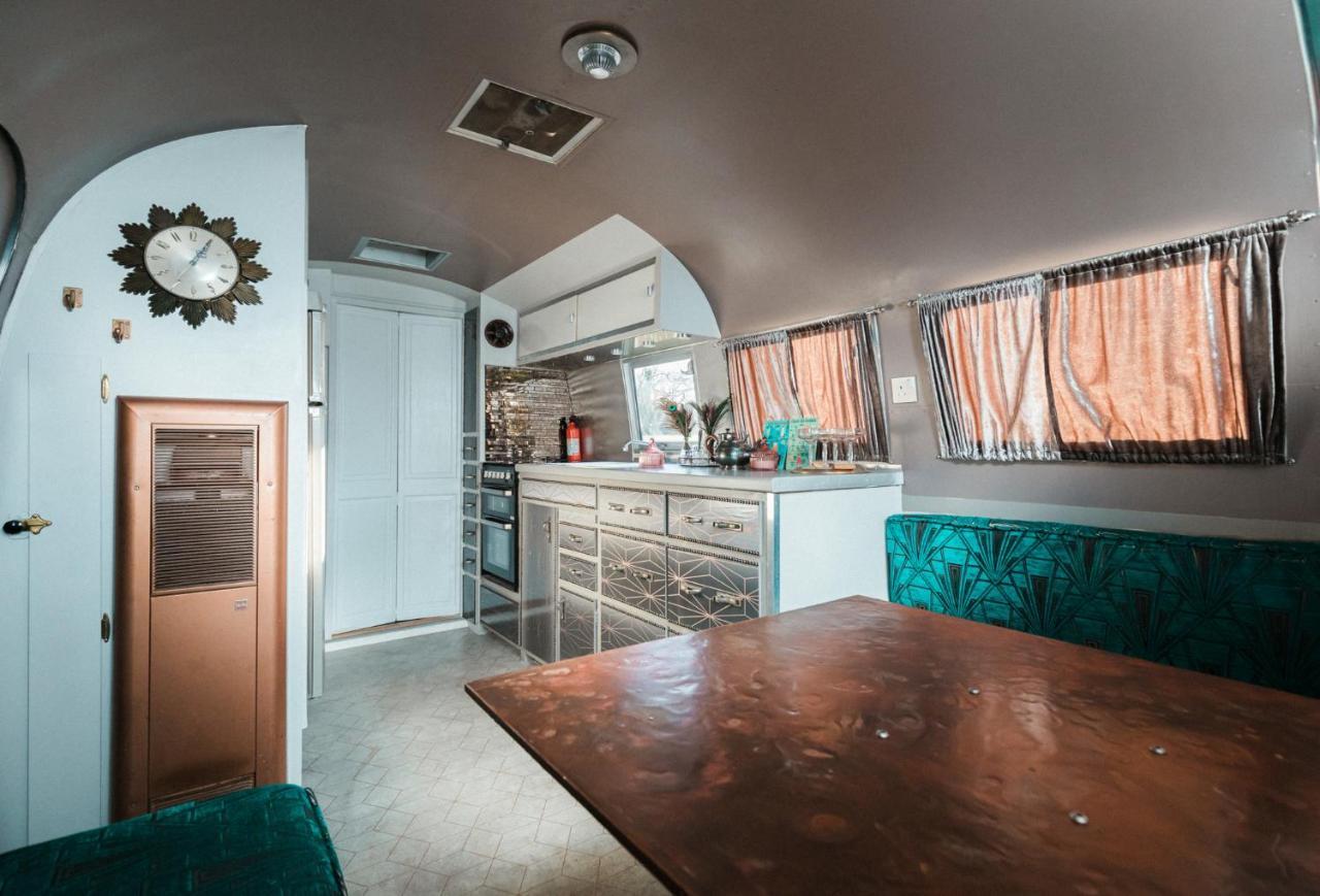 Silver Airstream Glamping & Rental Chichester Eksteriør bilde