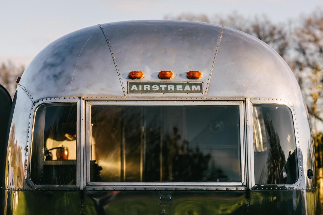 Silver Airstream Glamping & Rental Chichester Eksteriør bilde