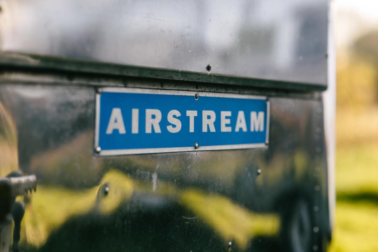 Silver Airstream Glamping & Rental Chichester Eksteriør bilde