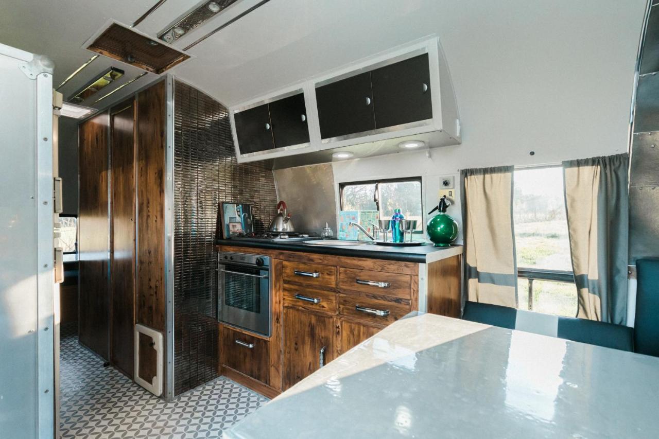 Silver Airstream Glamping & Rental Chichester Eksteriør bilde