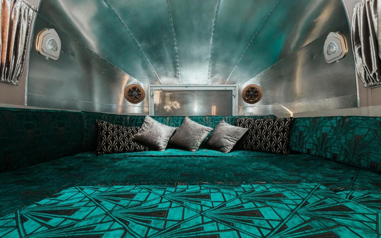 Silver Airstream Glamping & Rental Chichester Eksteriør bilde