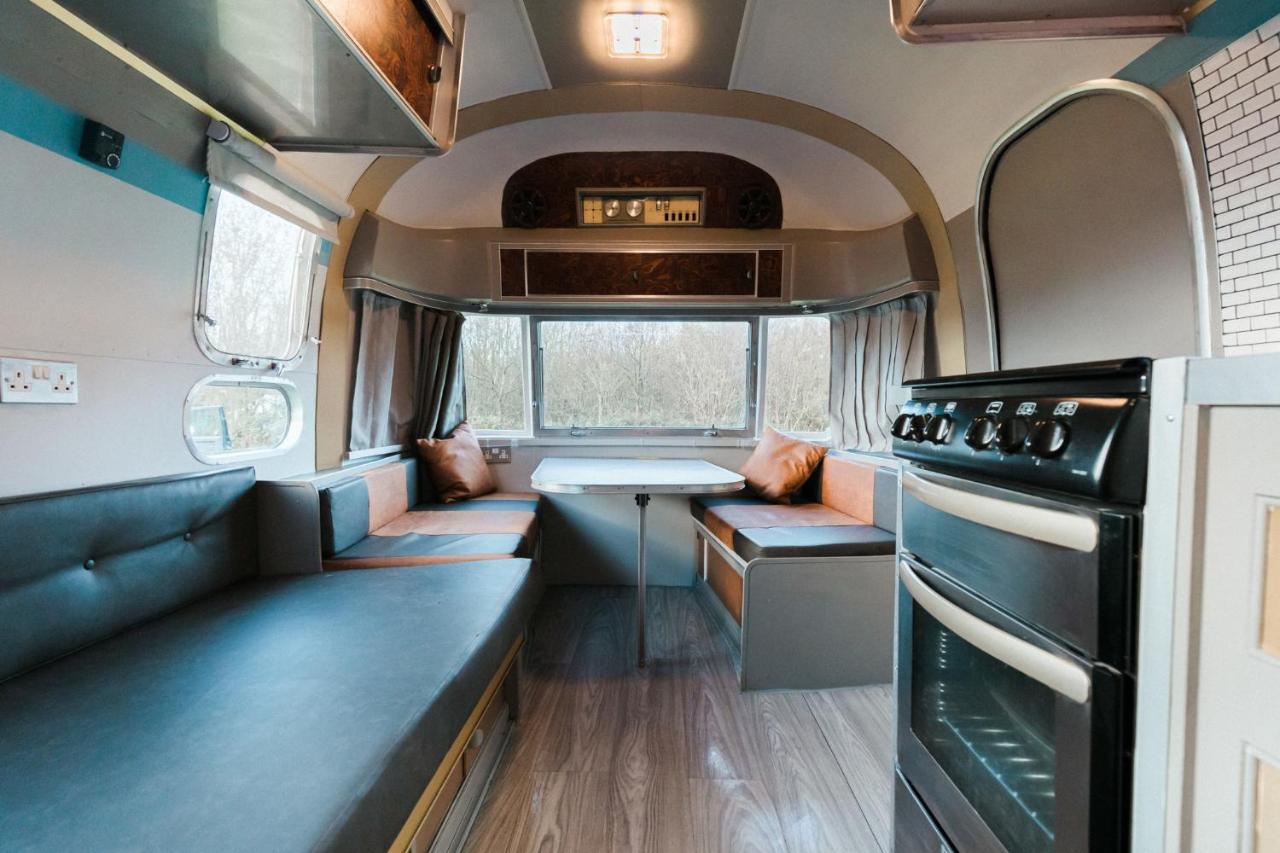 Silver Airstream Glamping & Rental Chichester Eksteriør bilde