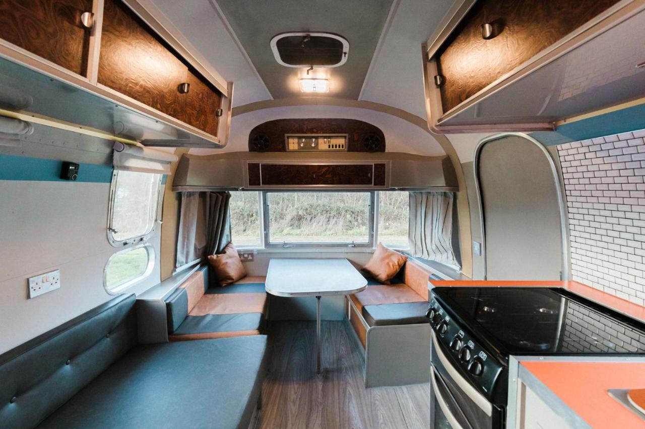 Silver Airstream Glamping & Rental Chichester Eksteriør bilde